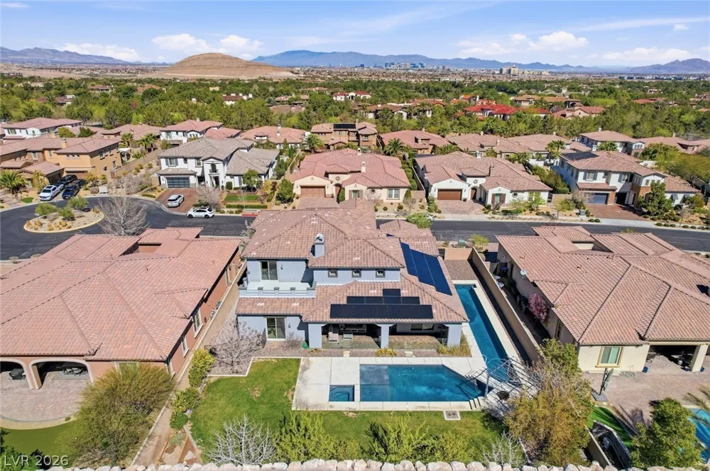 11 Grand Masters Drive Las Vegas, NV 89141