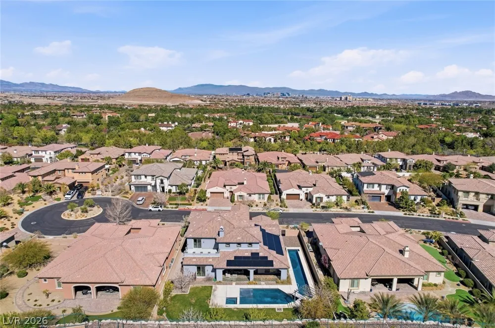 11 Grand Masters Drive Las Vegas, NV 89141