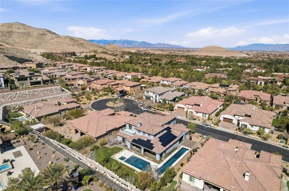 11 Grand Masters Drive Las Vegas, NV 89141