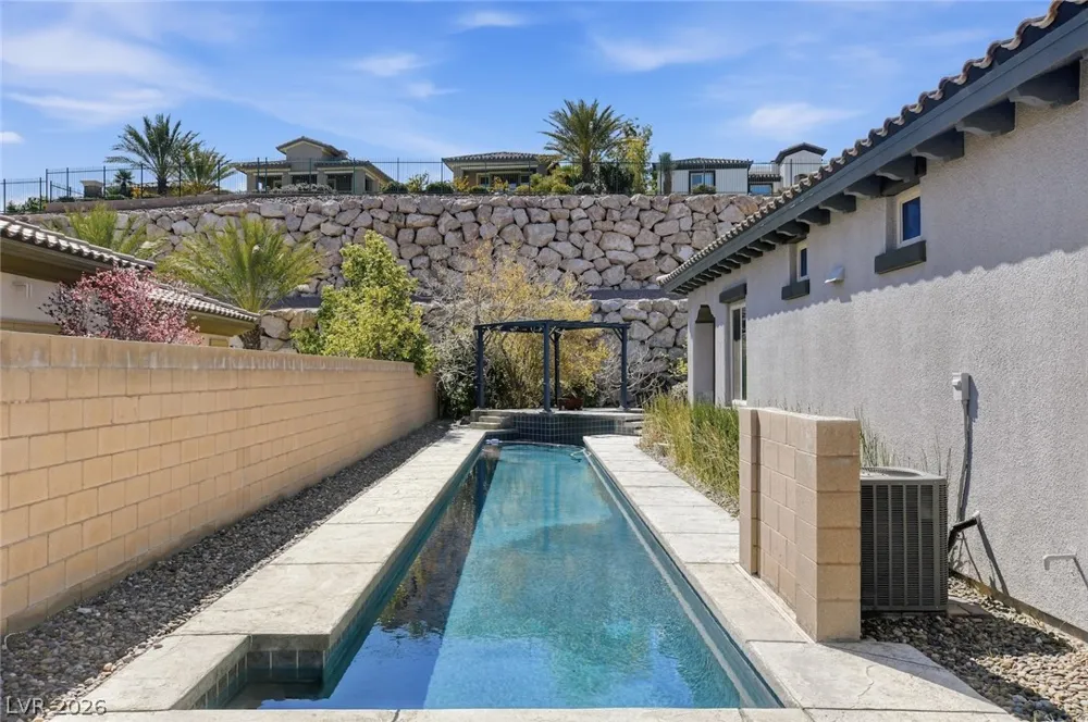 11 Grand Masters Drive Las Vegas, NV 89141