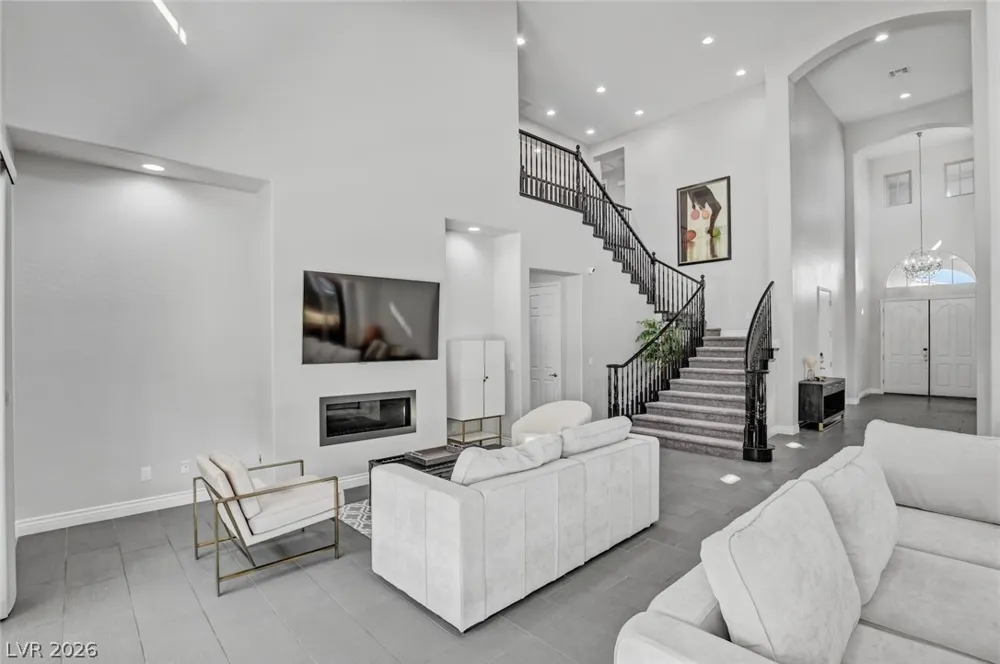 11 Grand Masters Drive Las Vegas, NV 89141