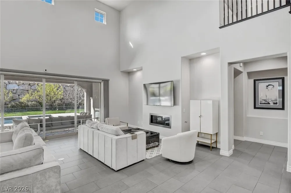 11 Grand Masters Drive Las Vegas, NV 89141