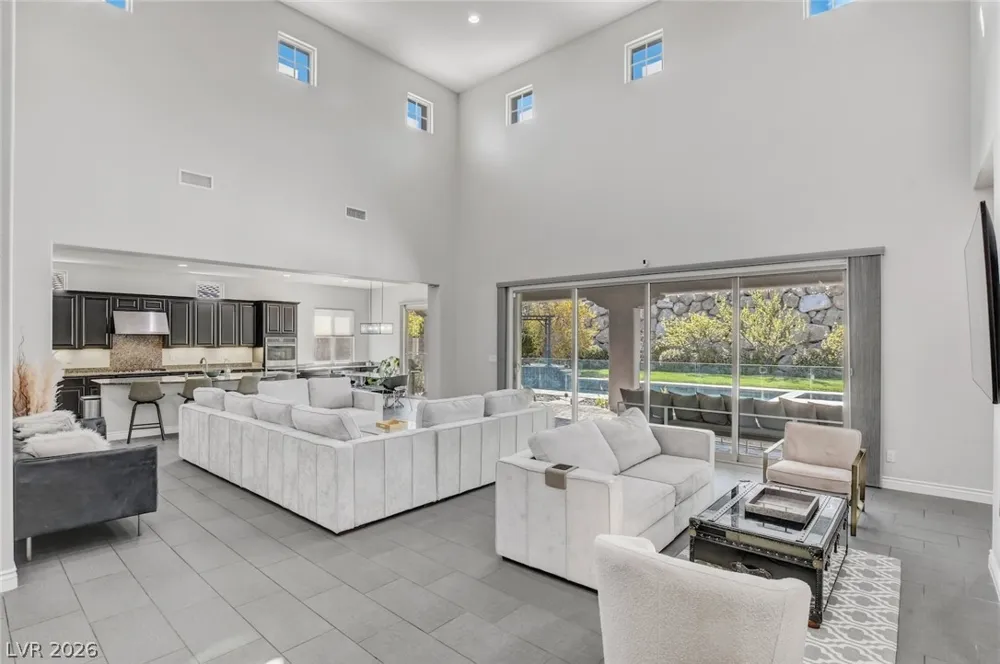 11 Grand Masters Drive Las Vegas, NV 89141