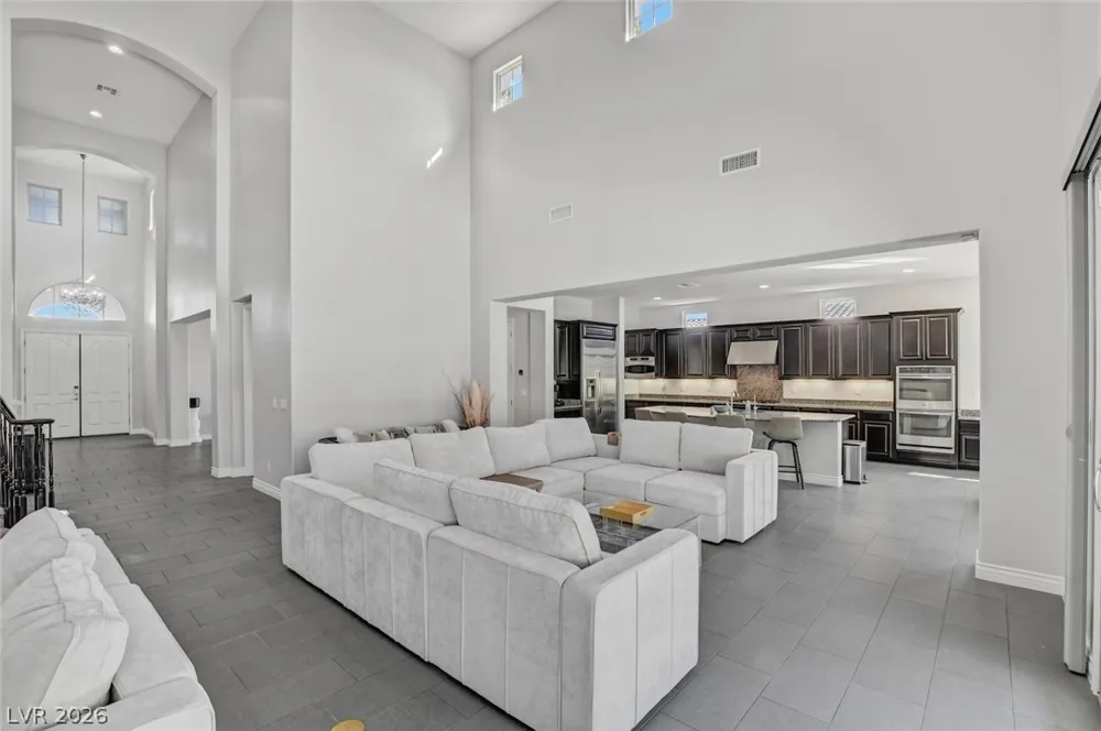11 Grand Masters Drive Las Vegas, NV 89141