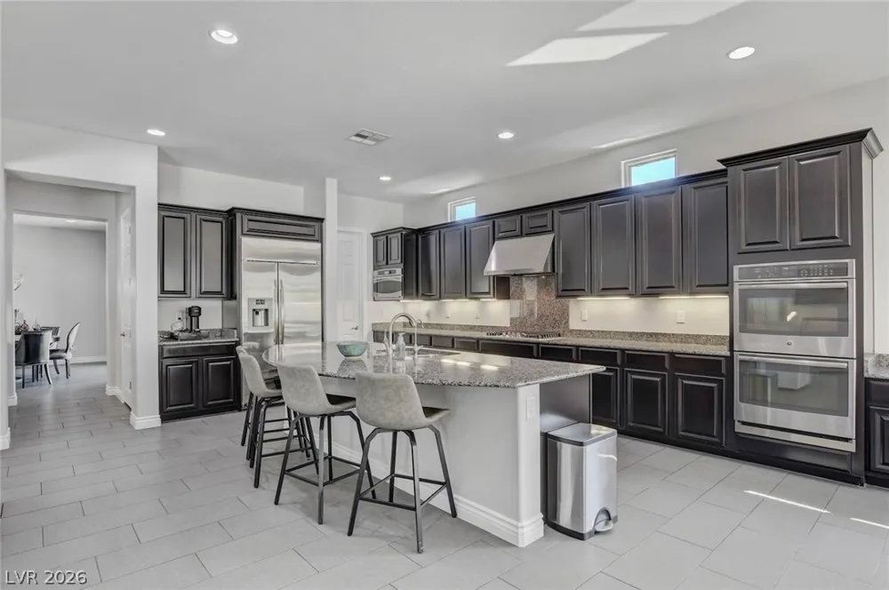 11 Grand Masters Drive Las Vegas, NV 89141