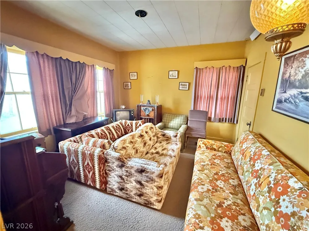 11 Avenue C Ely, NV 89318