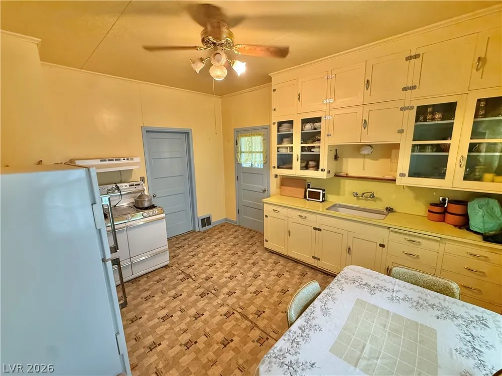 11 Avenue C Ely, NV 89318