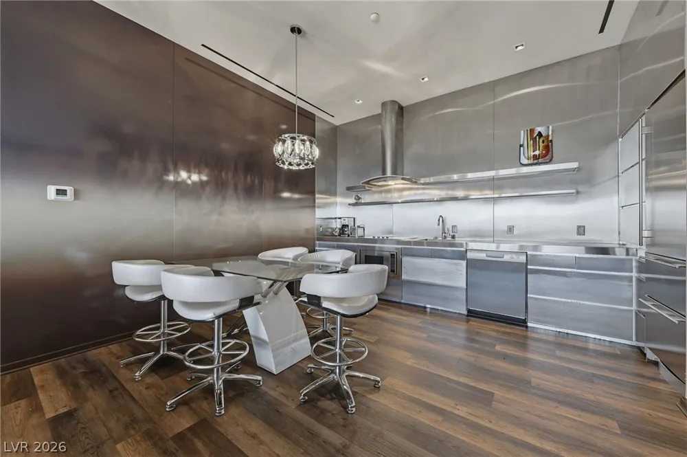 4381 W Flamingo Road #58301 Las Vegas, NV 89103
