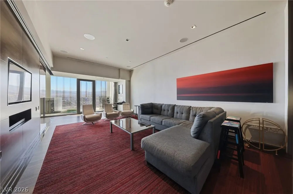 4381 W Flamingo Road #58301 Las Vegas, NV 89103