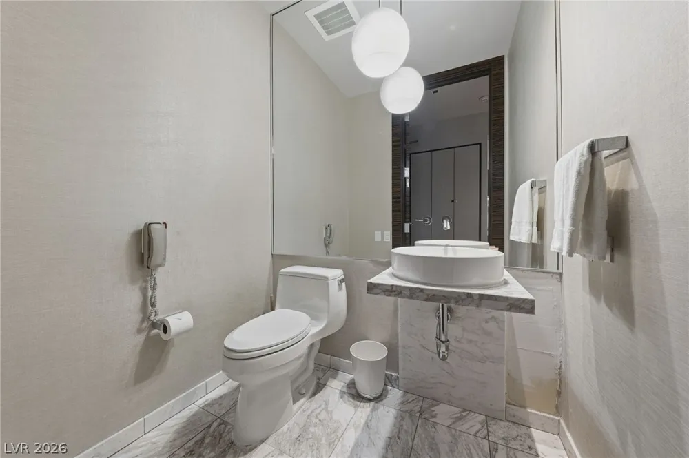 4381 W Flamingo Road #58301 Las Vegas, NV 89103