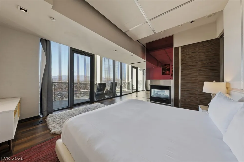 4381 W Flamingo Road #58301 Las Vegas, NV 89103
