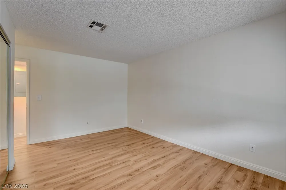 2713 Beaver Creek Court #102 Las Vegas, NV 89117