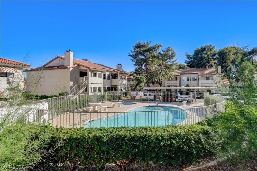 2713 Beaver Creek Court #102 Las Vegas, NV 89117