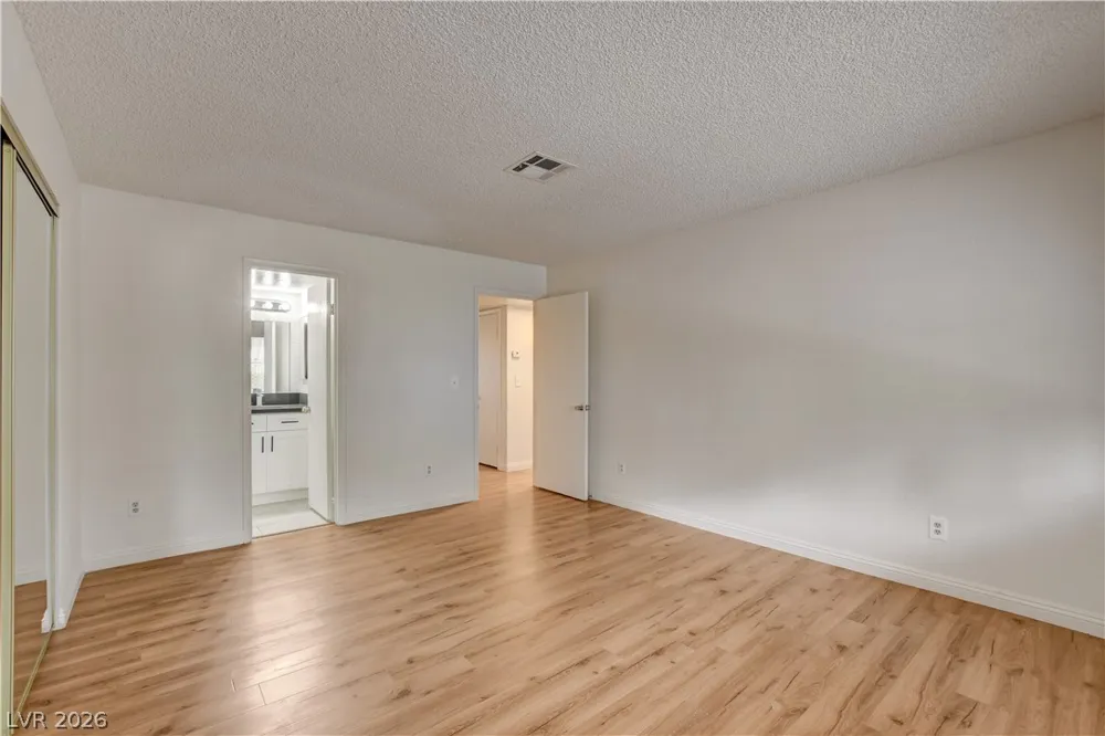 2713 Beaver Creek Court #102 Las Vegas, NV 89117