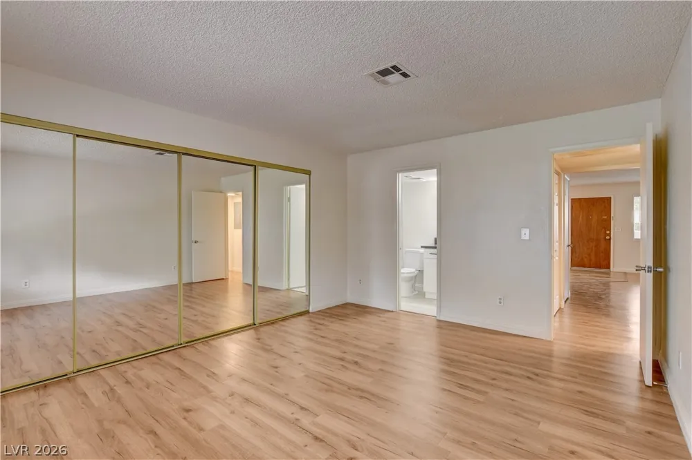 2713 Beaver Creek Court #102 Las Vegas, NV 89117