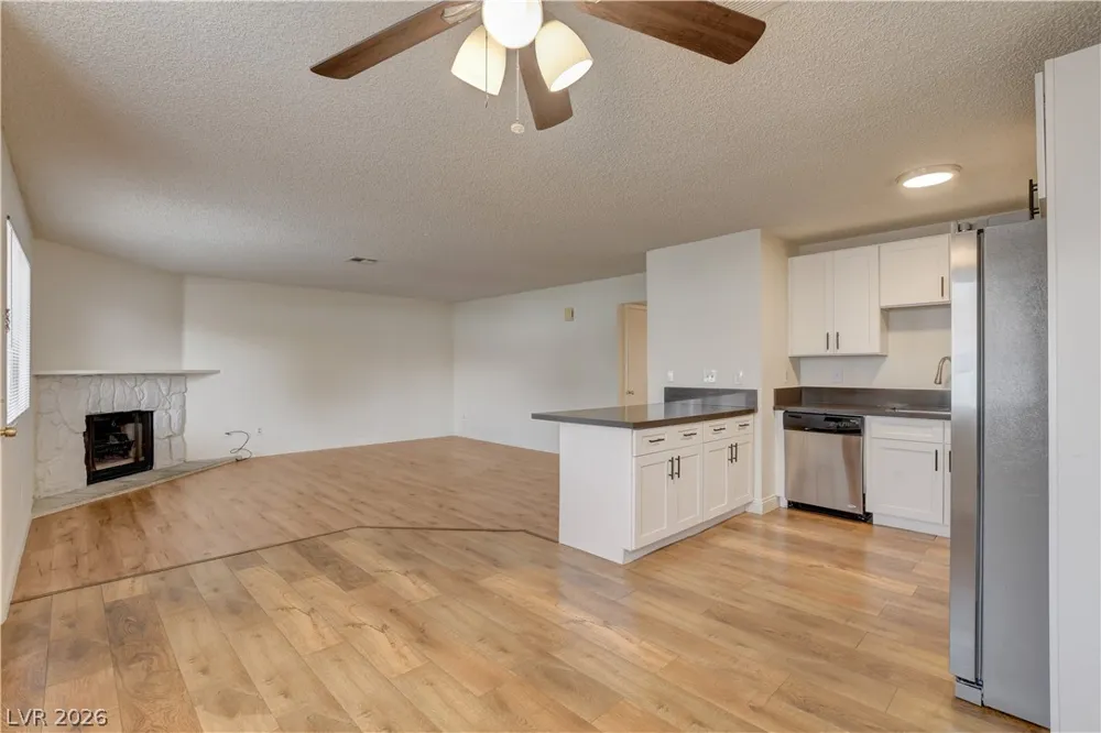 2713 Beaver Creek Court #102 Las Vegas, NV 89117