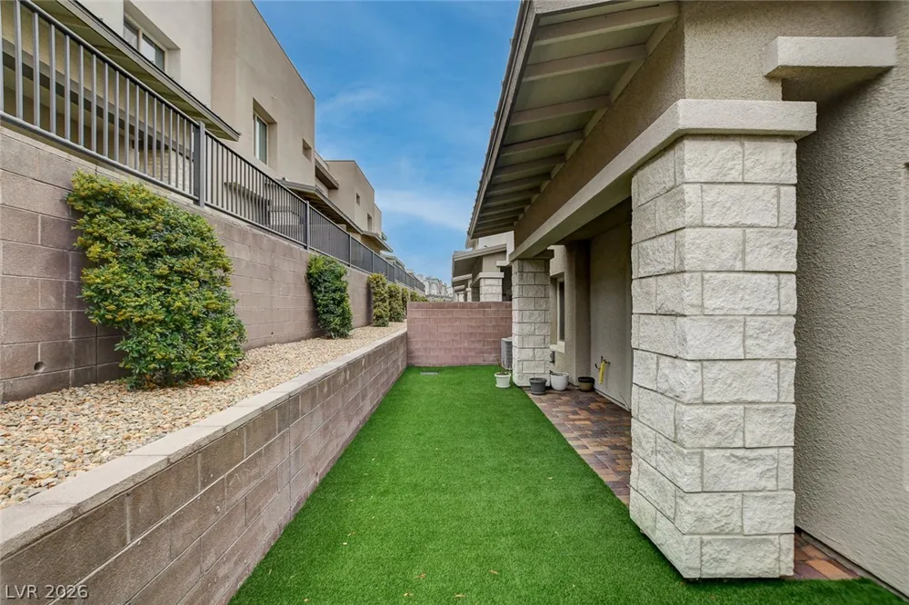 600 Carriage Hill Drive #1035 Las Vegas, NV 89138