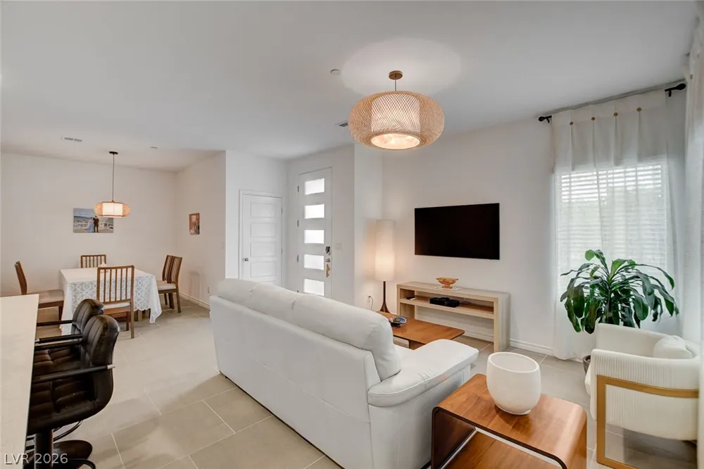 600 Carriage Hill Drive #1035 Las Vegas, NV 89138