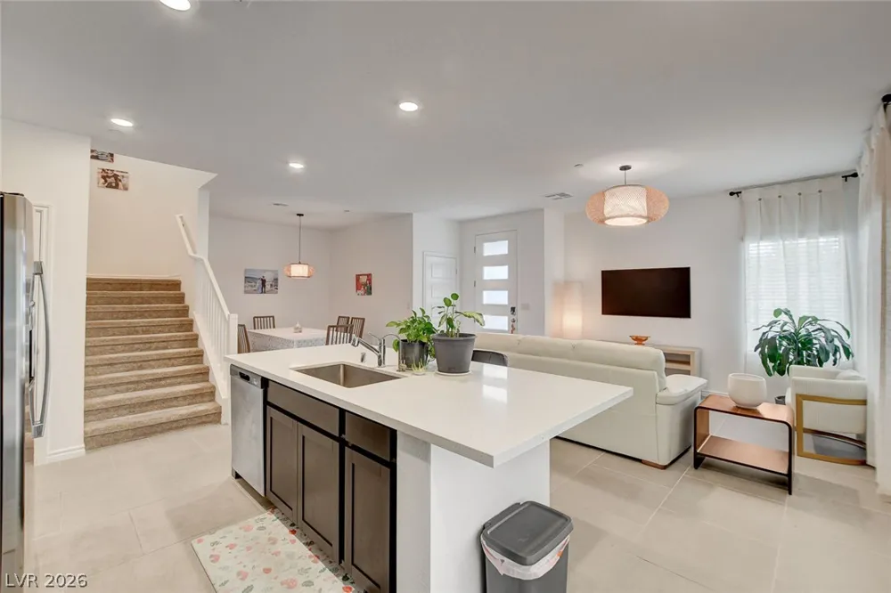 600 Carriage Hill Drive #1035 Las Vegas, NV 89138
