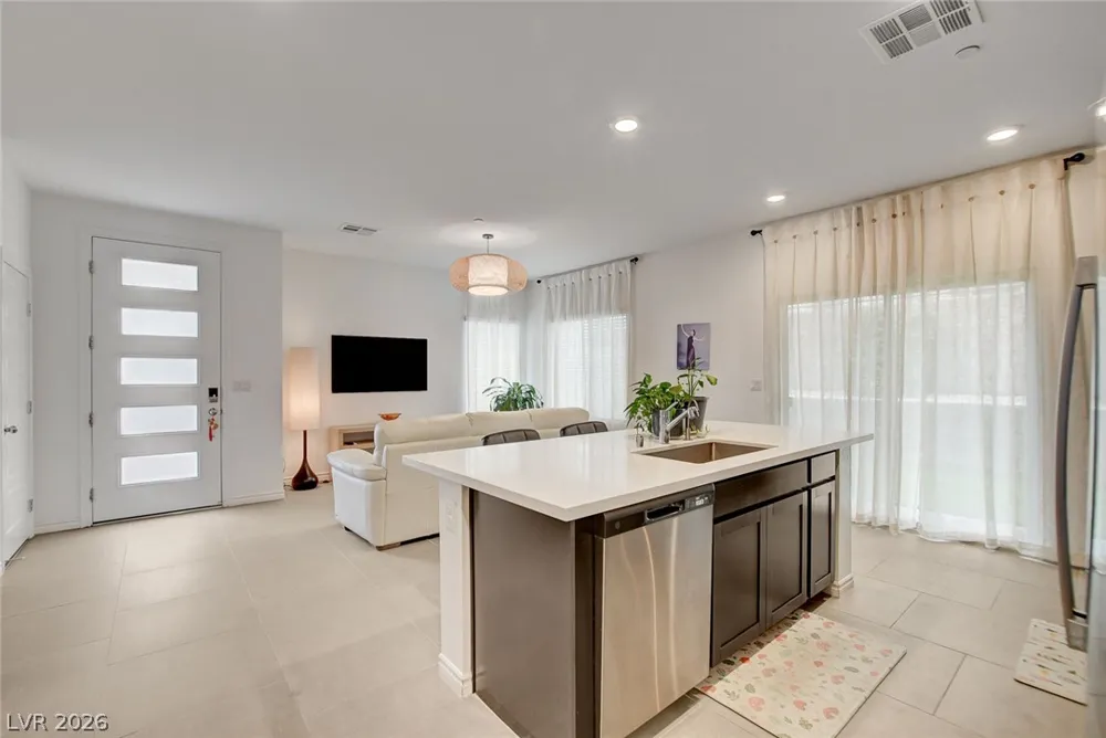600 Carriage Hill Drive #1035 Las Vegas, NV 89138