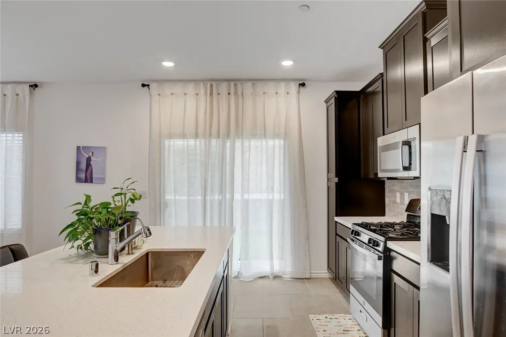 600 Carriage Hill Drive #1035 Las Vegas, NV 89138