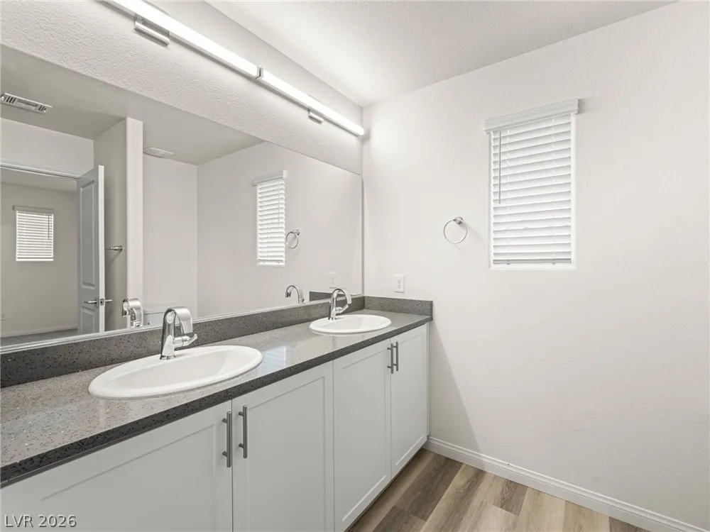 6888 Prairie Pearl Street Las Vegas, NV 89148