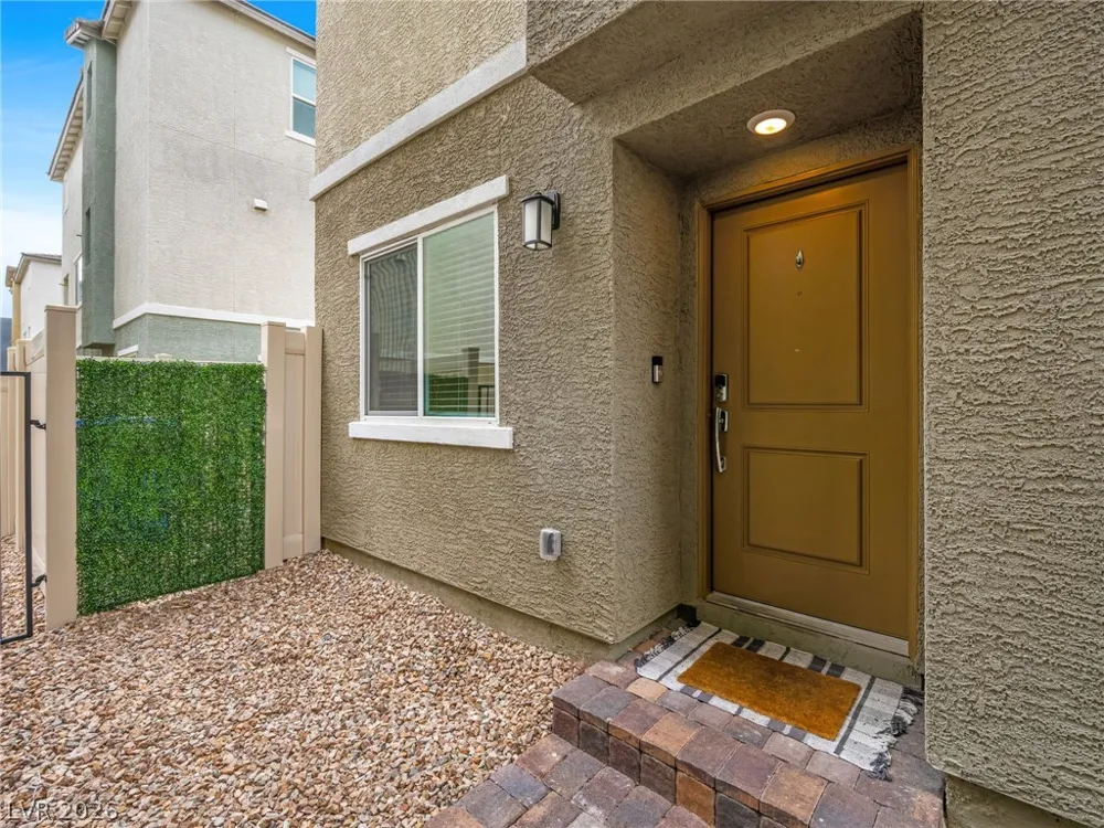 6888 Prairie Pearl Street Las Vegas, NV 89148