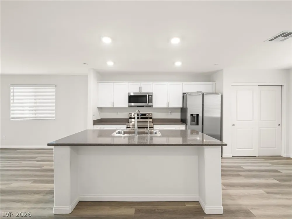 6888 Prairie Pearl Street Las Vegas, NV 89148