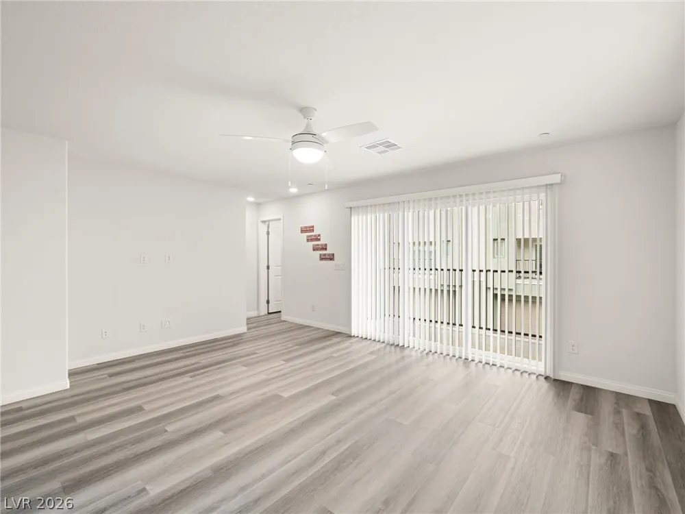 6888 Prairie Pearl Street Las Vegas, NV 89148
