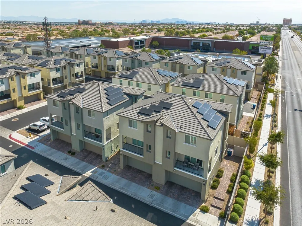 6888 Prairie Pearl Street Las Vegas, NV 89148