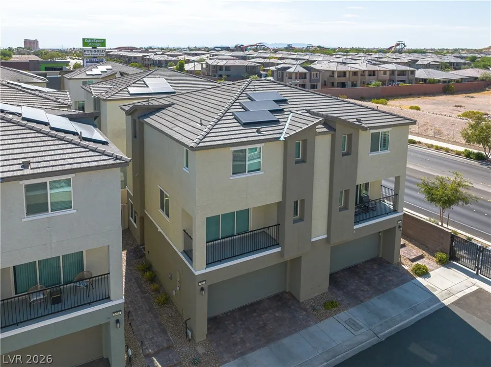 6888 Prairie Pearl Street Las Vegas, NV 89148