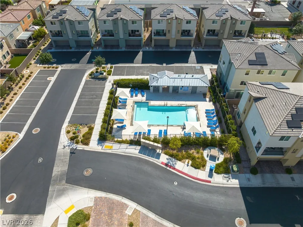 6888 Prairie Pearl Street Las Vegas, NV 89148