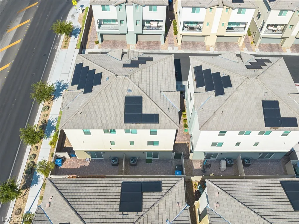 6888 Prairie Pearl Street Las Vegas, NV 89148