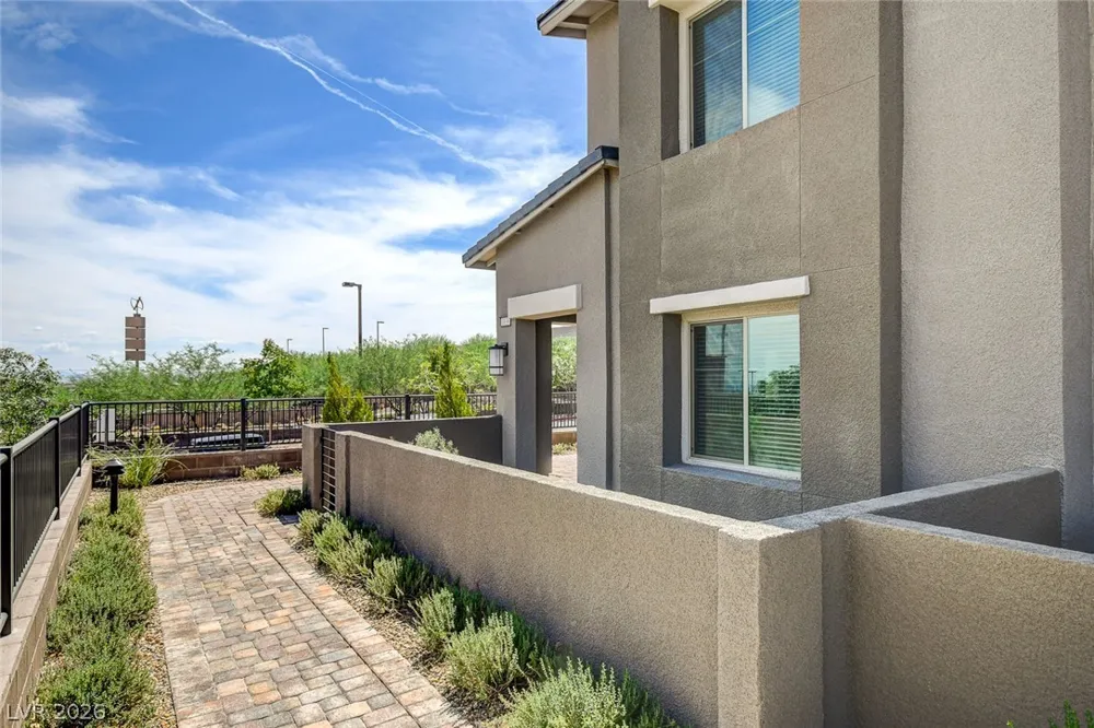 600 Carriage Hill Drive #1039 Las Vegas, NV 89138