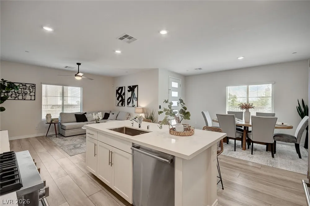 600 Carriage Hill Drive #1039 Las Vegas, NV 89138