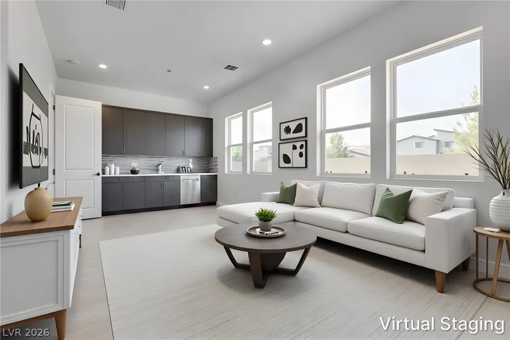10226 Pleasant Knoll Avenue Las Vegas, NV 89166