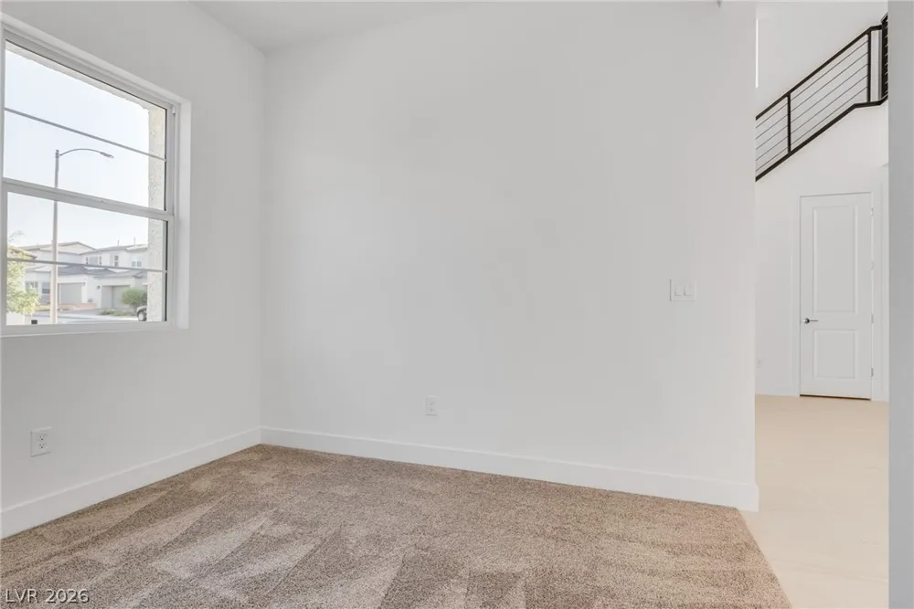 10226 Pleasant Knoll Avenue Las Vegas, NV 89166