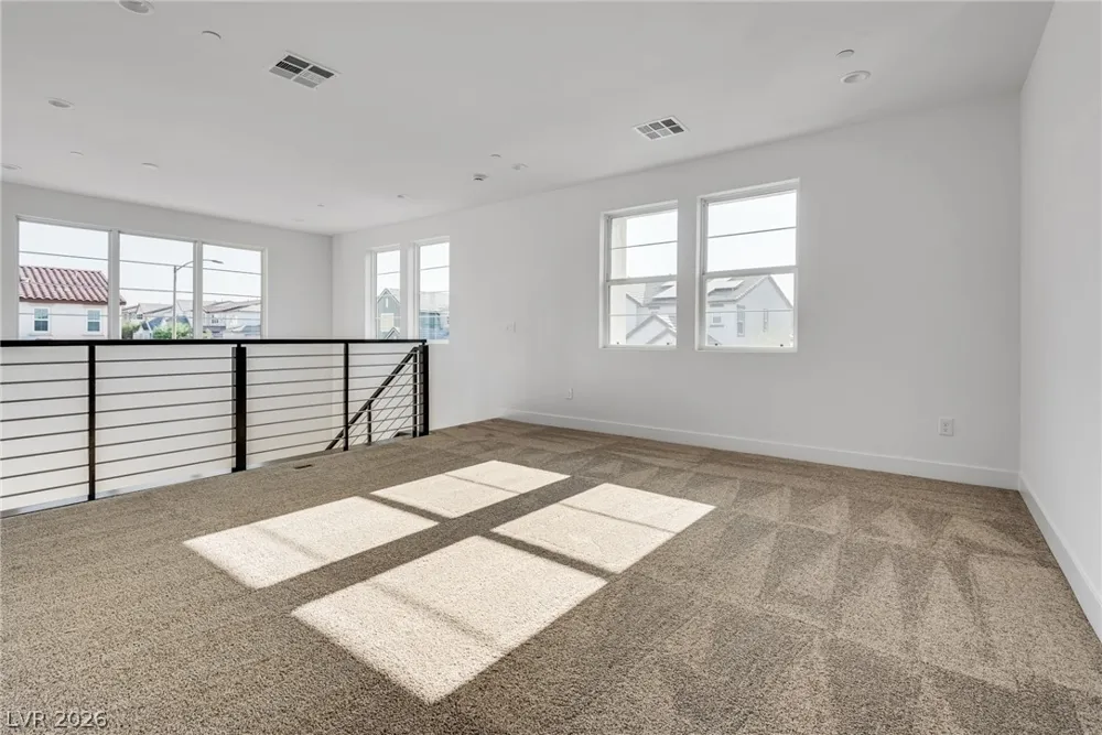 10226 Pleasant Knoll Avenue Las Vegas, NV 89166