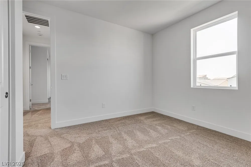 10226 Pleasant Knoll Avenue Las Vegas, NV 89166