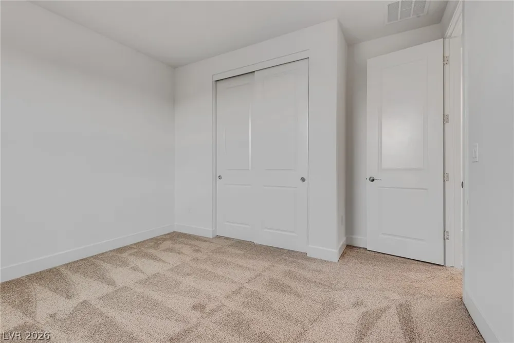 10226 Pleasant Knoll Avenue Las Vegas, NV 89166