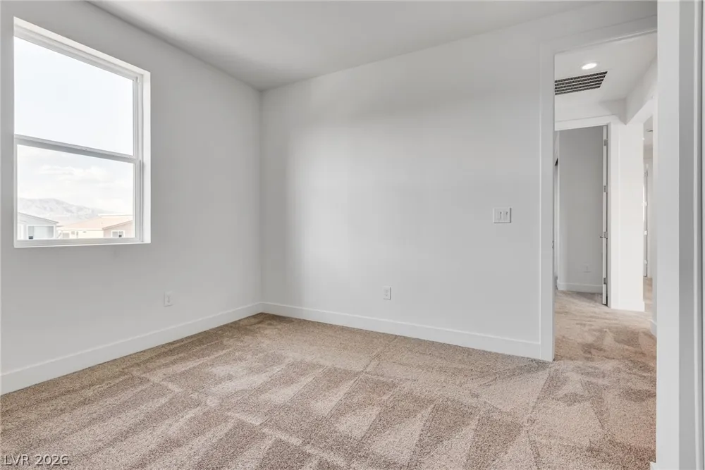 10226 Pleasant Knoll Avenue Las Vegas, NV 89166