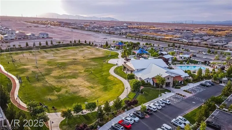 10226 Pleasant Knoll Avenue Las Vegas, NV 89166