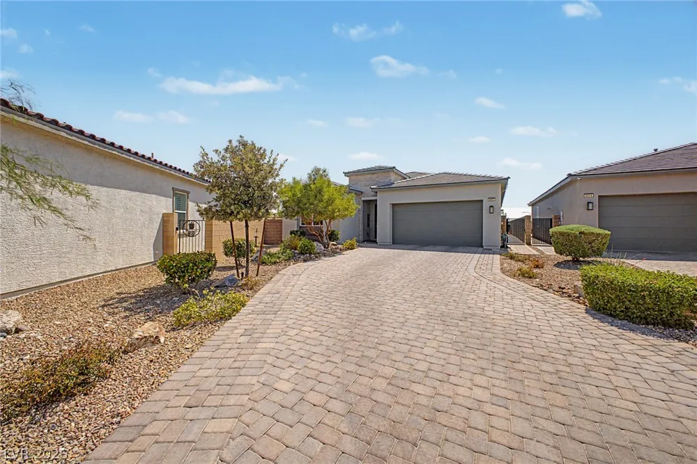 8920 Skye Canyon Ranch Street Las Vegas, NV 89166