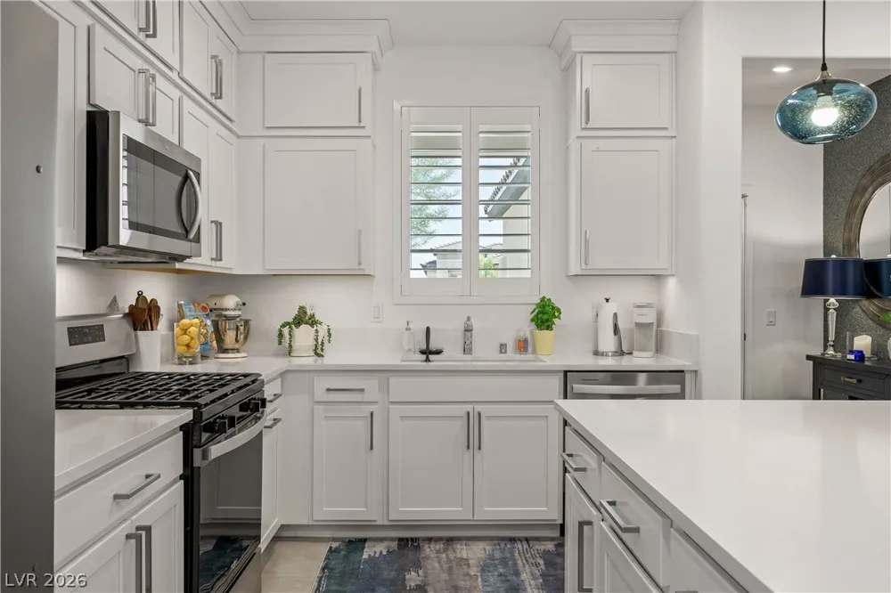 69 Stone Bluff Lane Henderson, NV 89011