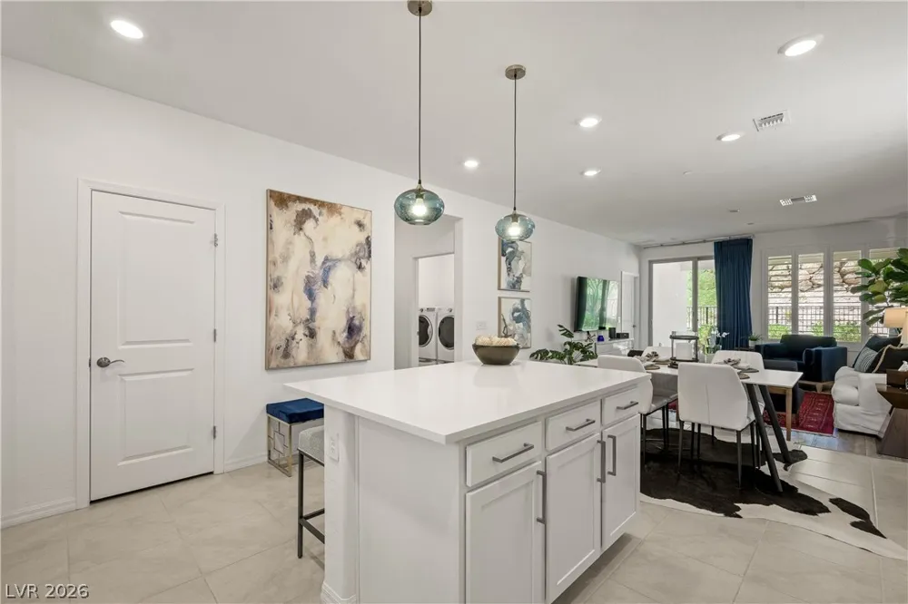 69 Stone Bluff Lane Henderson, NV 89011