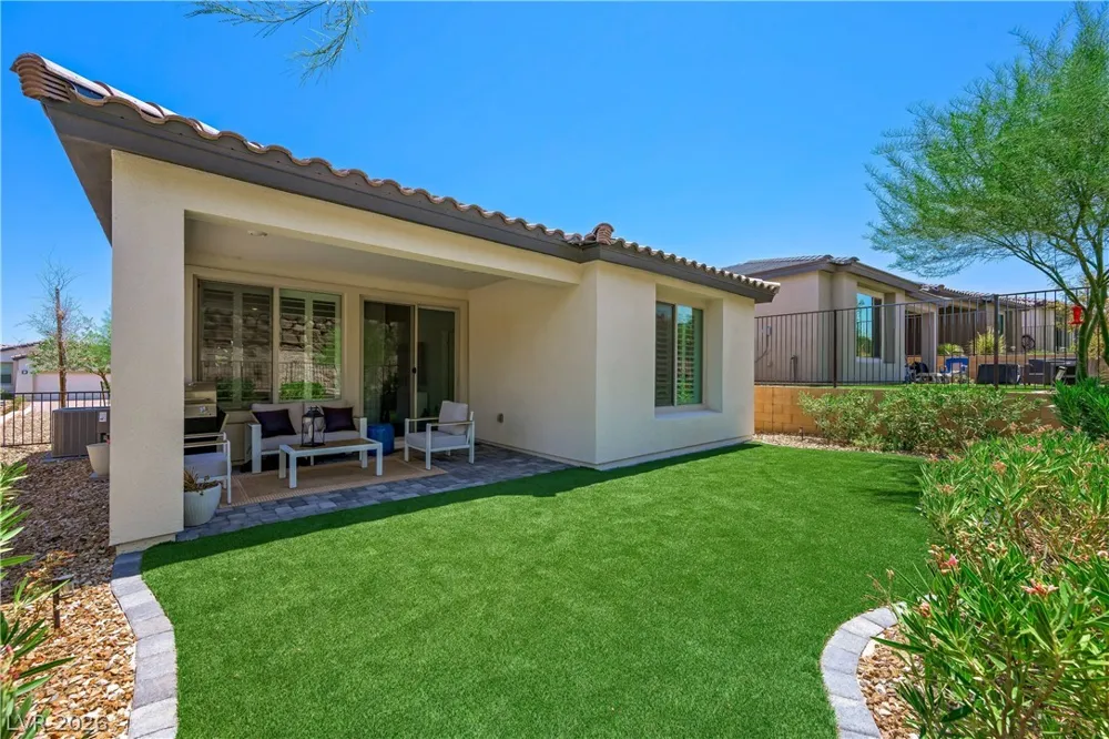 69 Stone Bluff Lane Henderson, NV 89011