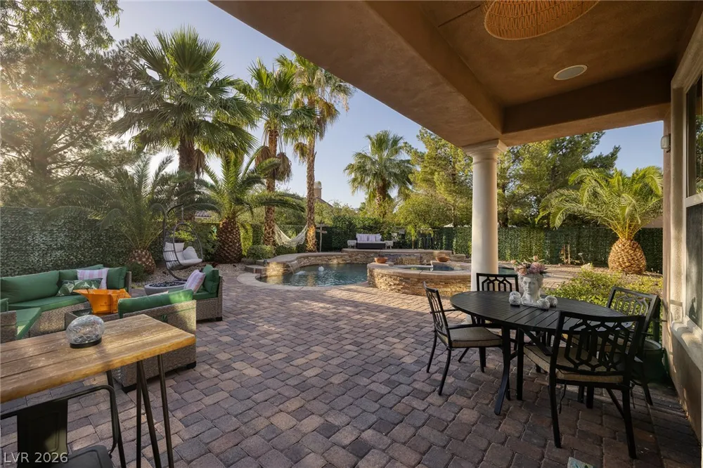 15 Benevolo Drive Henderson, NV 89011