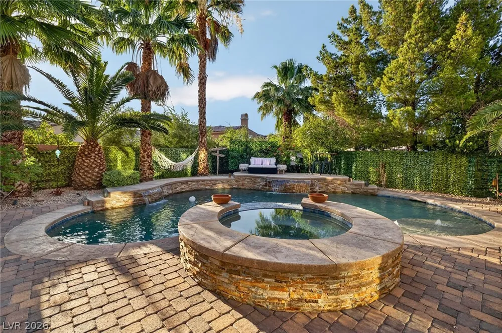 15 Benevolo Drive Henderson, NV 89011
