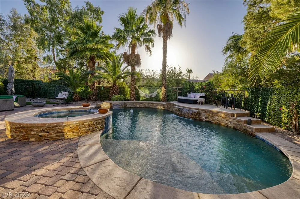 15 Benevolo Drive Henderson, NV 89011