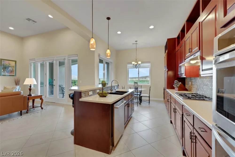 15 Avenida Fiori Henderson, NV 89011